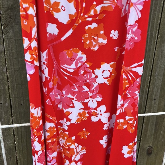 Susan Graver NWT, red with pink and orange flowers beautiful for spring - Picture 4 of 5